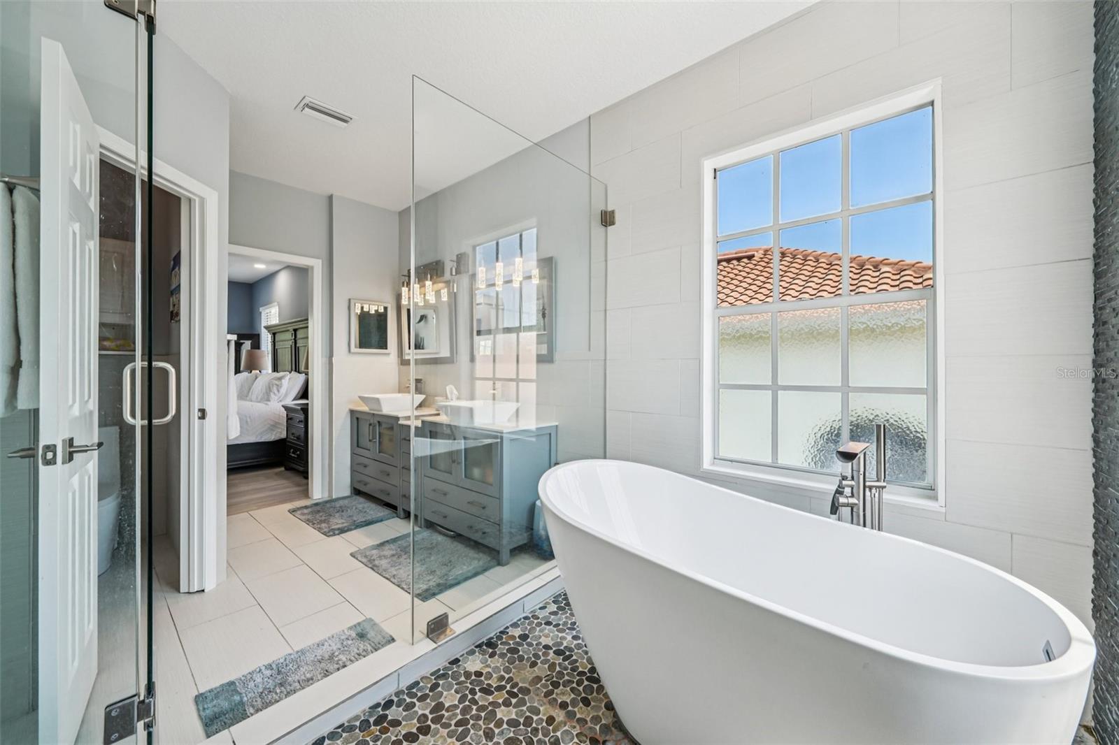 Image 41 of 65 For 750 Sand Pine Drive Ne