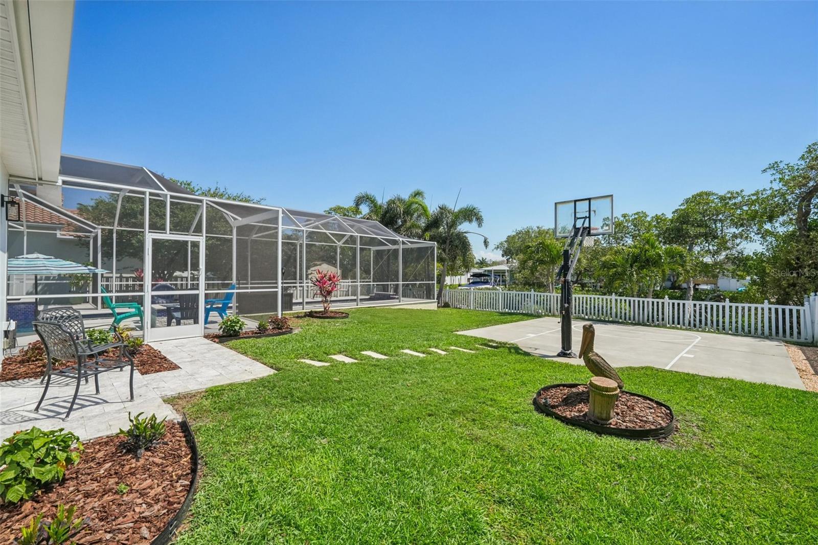 Image 49 of 65 For 750 Sand Pine Drive Ne