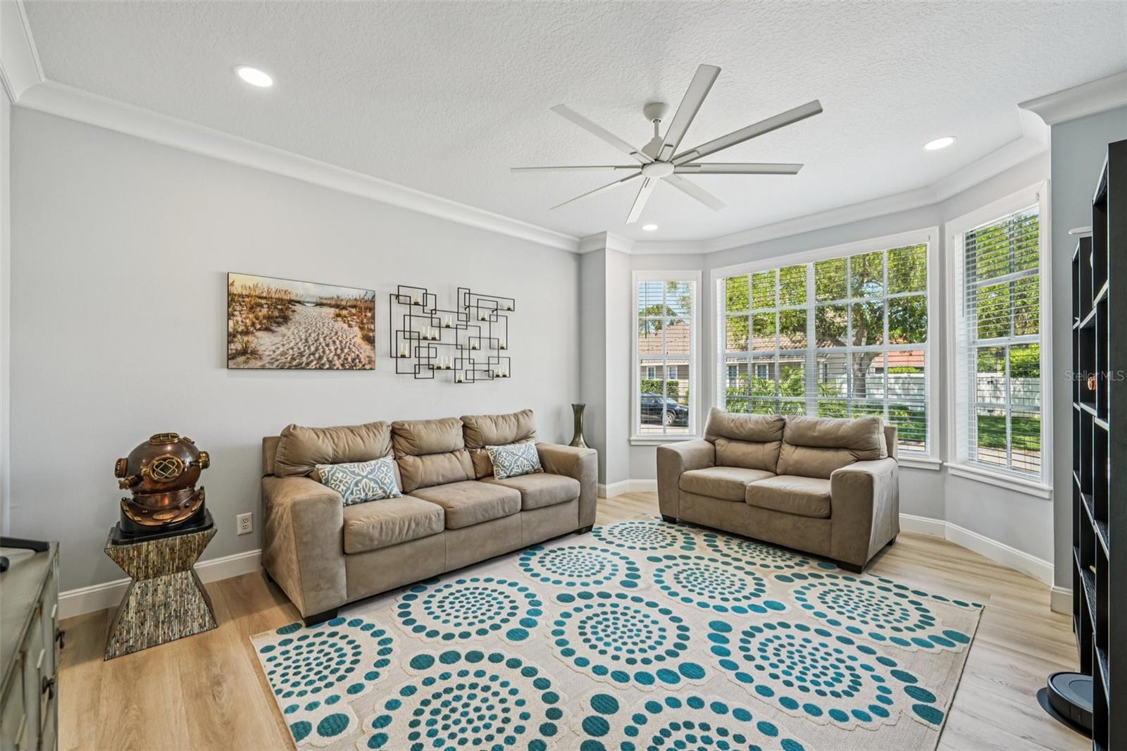 Image 6 of 65 For 750 Sand Pine Drive Ne