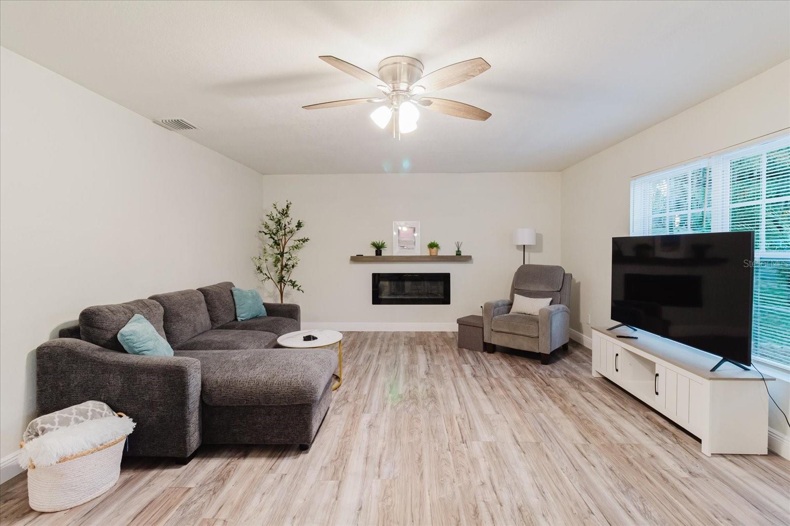 Image 16 of 60 For 7800 Washington Street