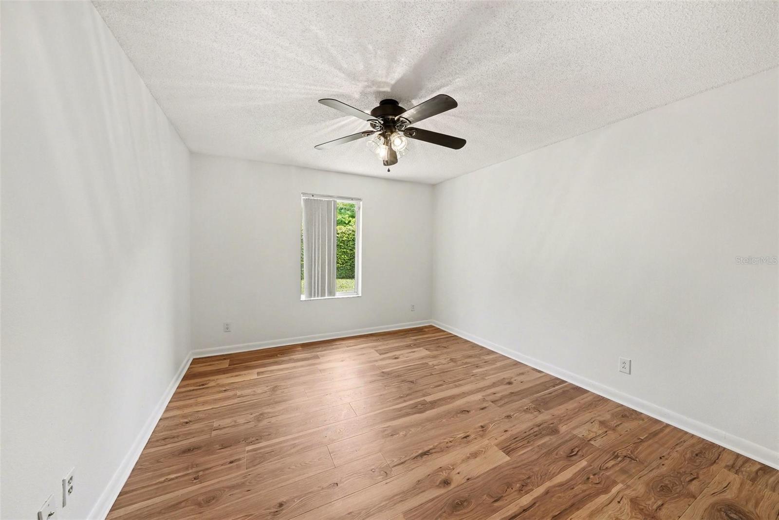 Listing photo id 22 for 6202 Boone Drive