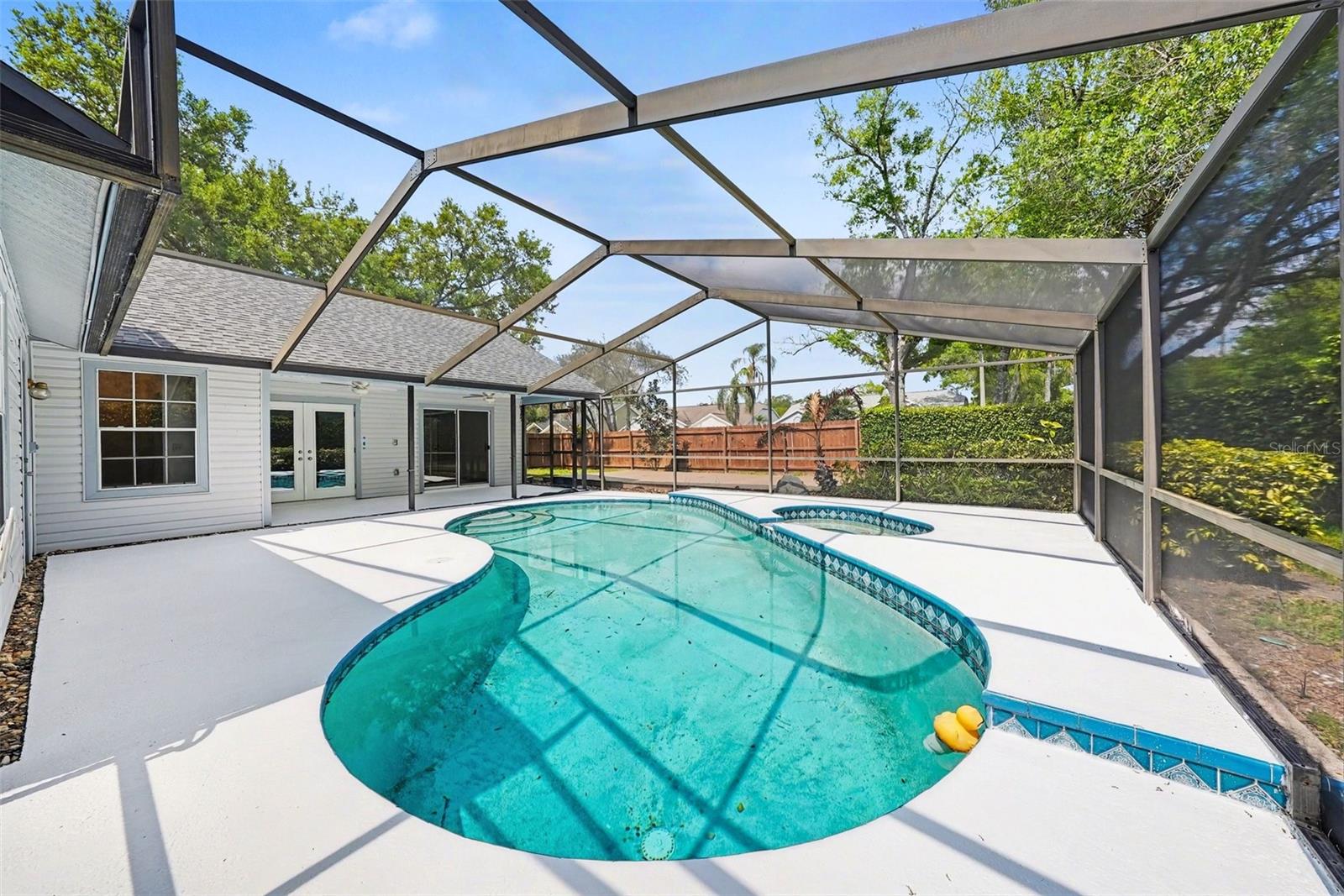 Listing photo id 24 for 6202 Boone Drive