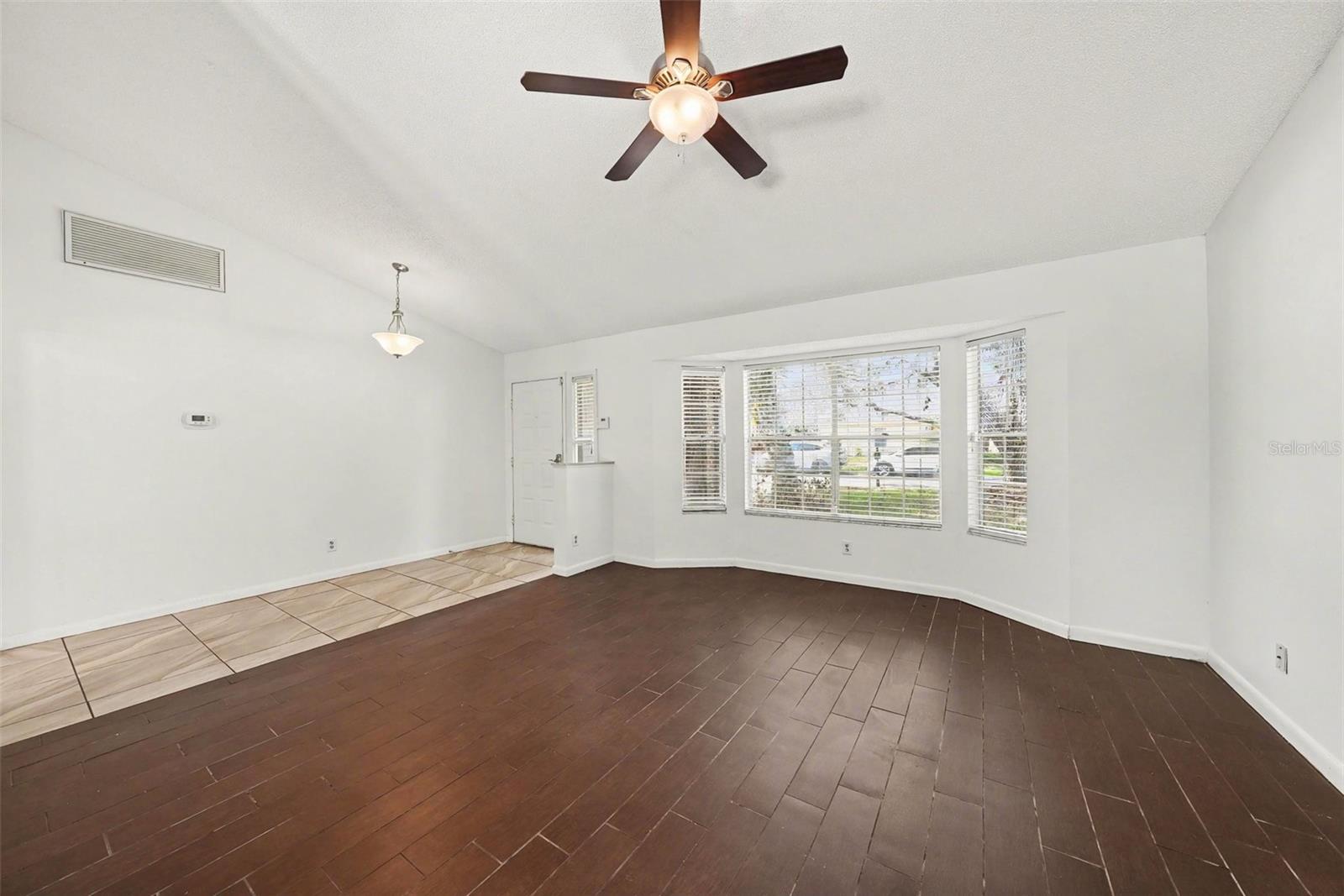 Listing photo id 7 for 6202 Boone Drive