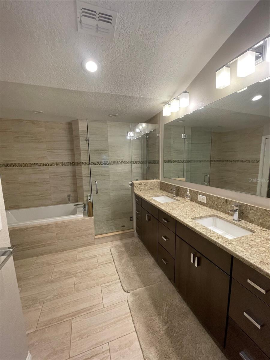 Image 6 of 12 For 1450 Mahogany Lane