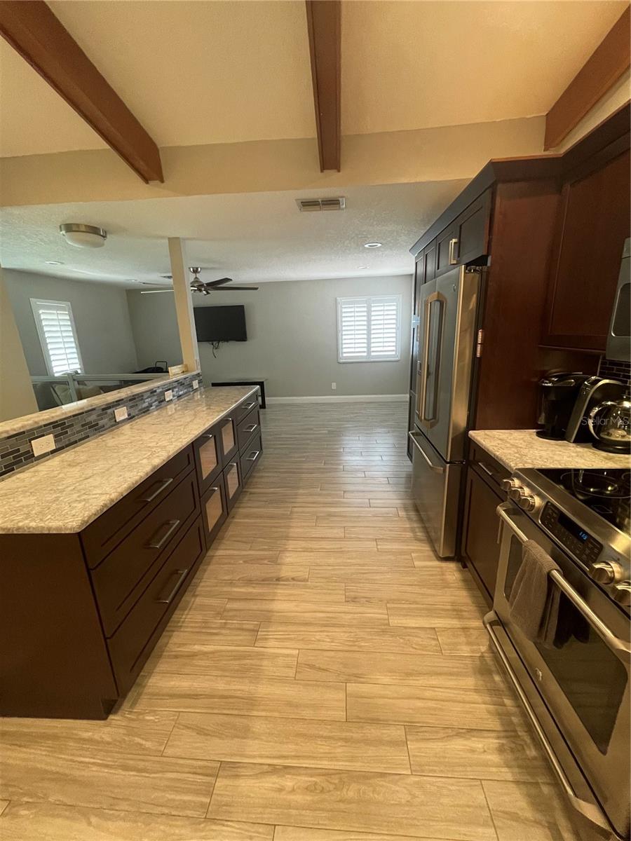 Image 8 of 12 For 1450 Mahogany Lane