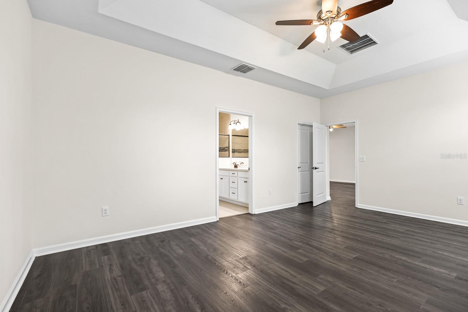 Image 17 of 29 For 10733 Planer Picket Drive