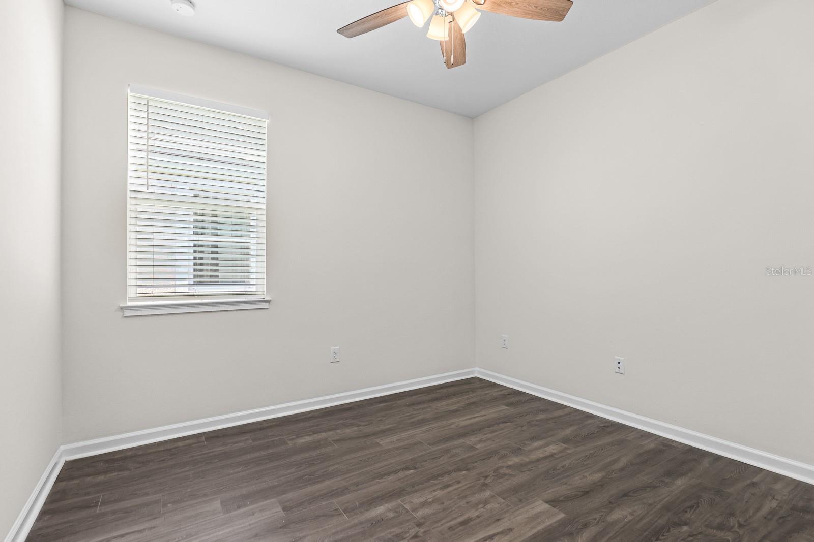 Image 19 of 29 For 10733 Planer Picket Drive