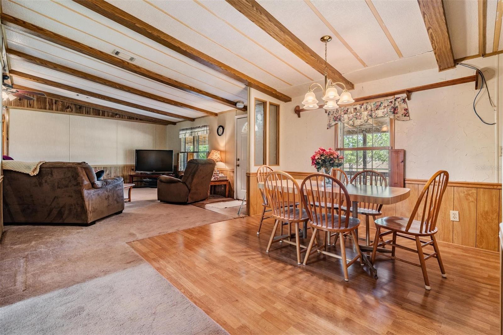 Listing photo id 8 for 6606 Gator Ranch Street