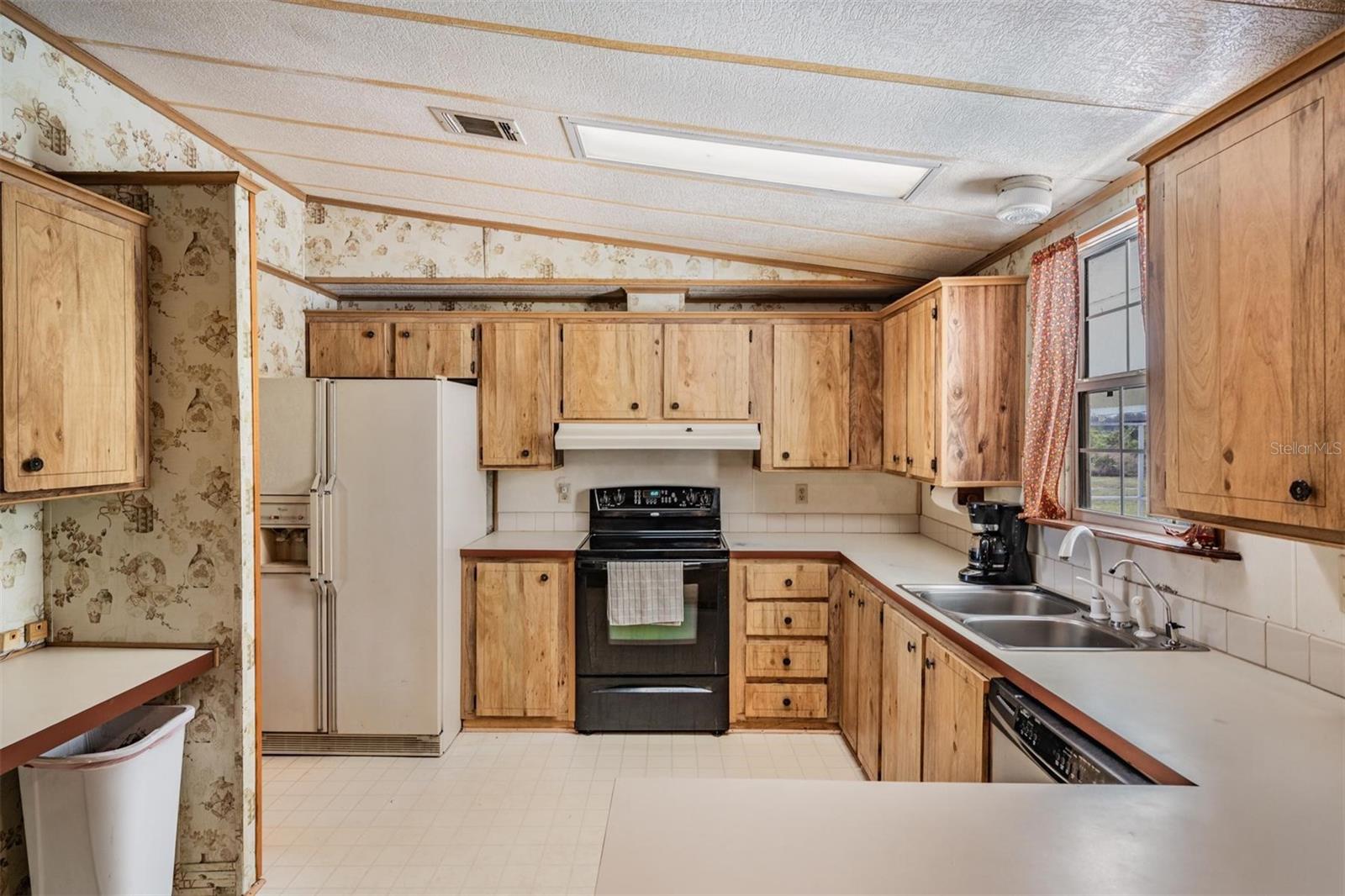 Listing photo id 18 for 6606 Gator Ranch Street