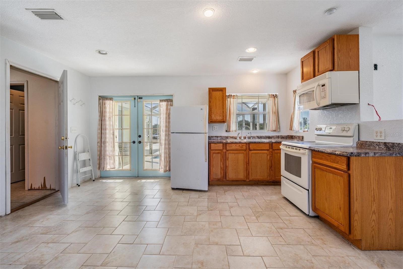 Listing photo id 28 for 6606 Gator Ranch Street