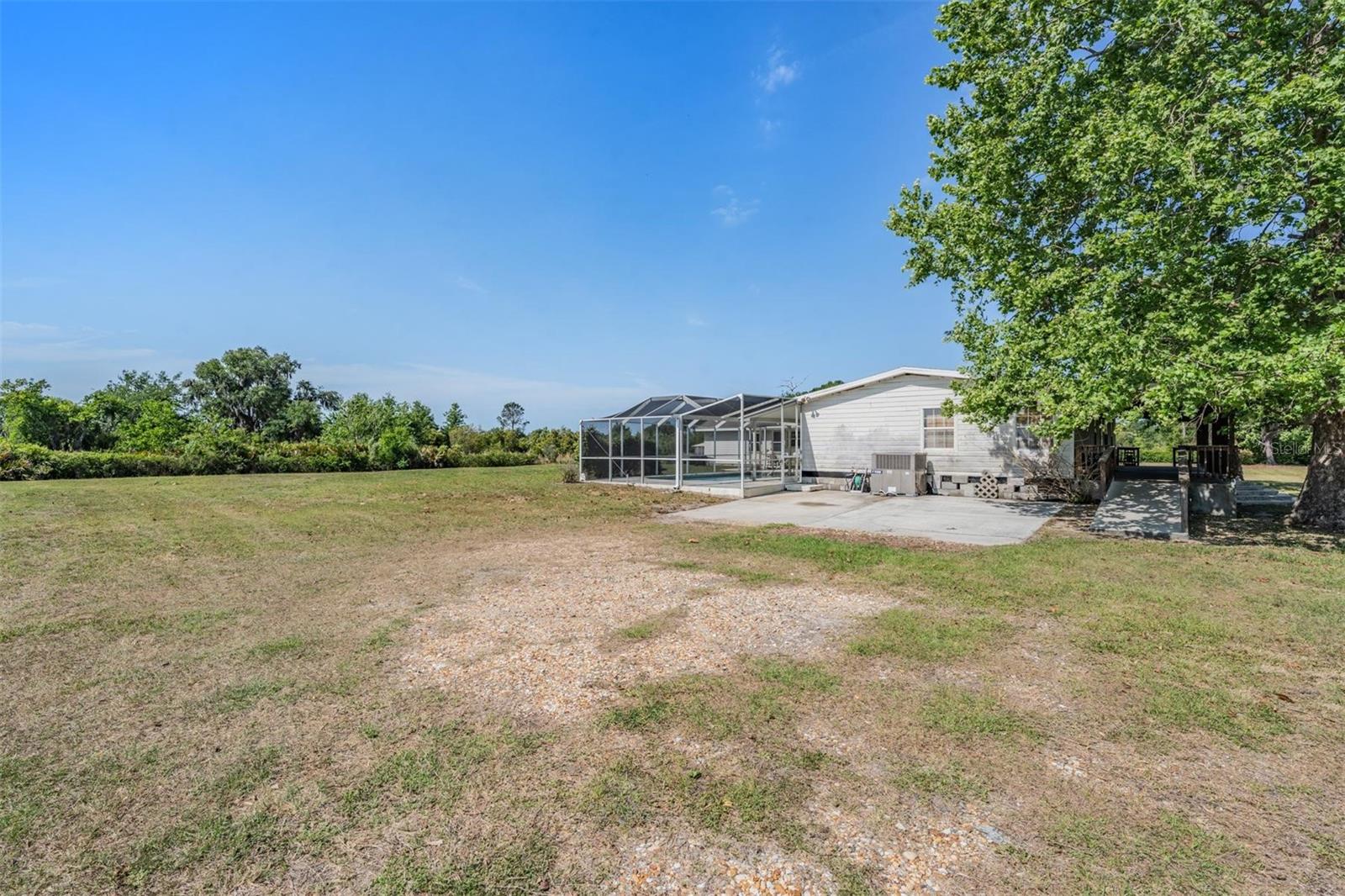 Listing photo id 36 for 6606 Gator Ranch Street