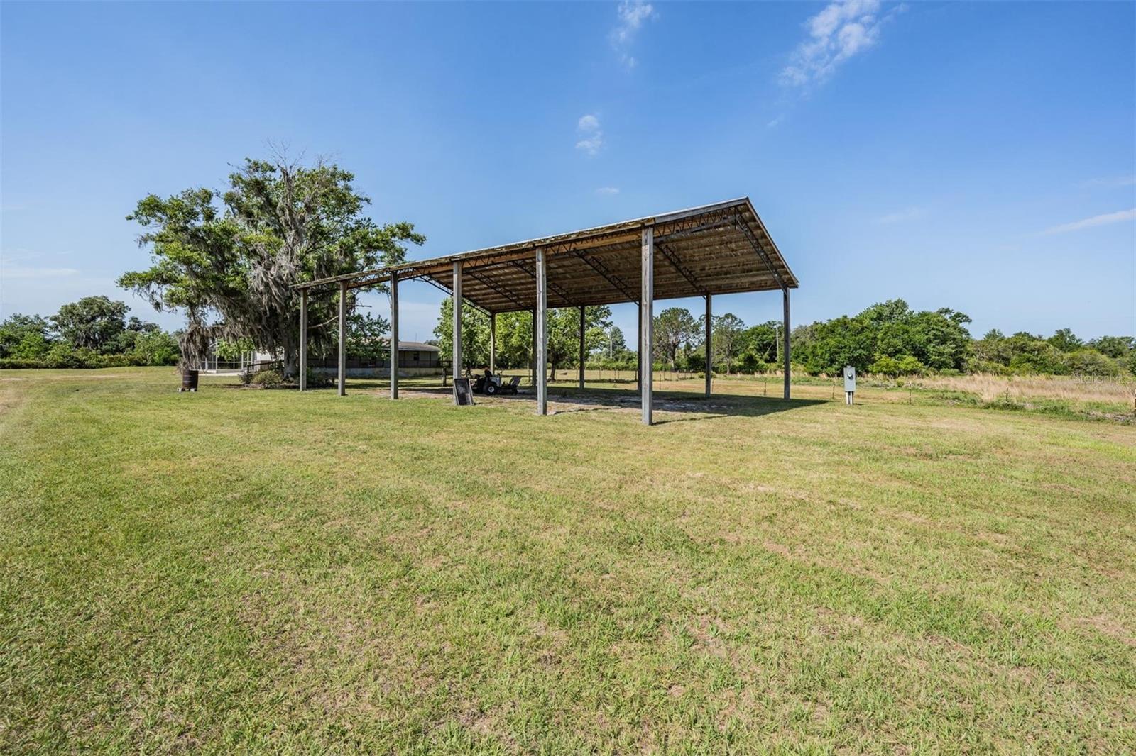 Listing photo id 37 for 6606 Gator Ranch Street