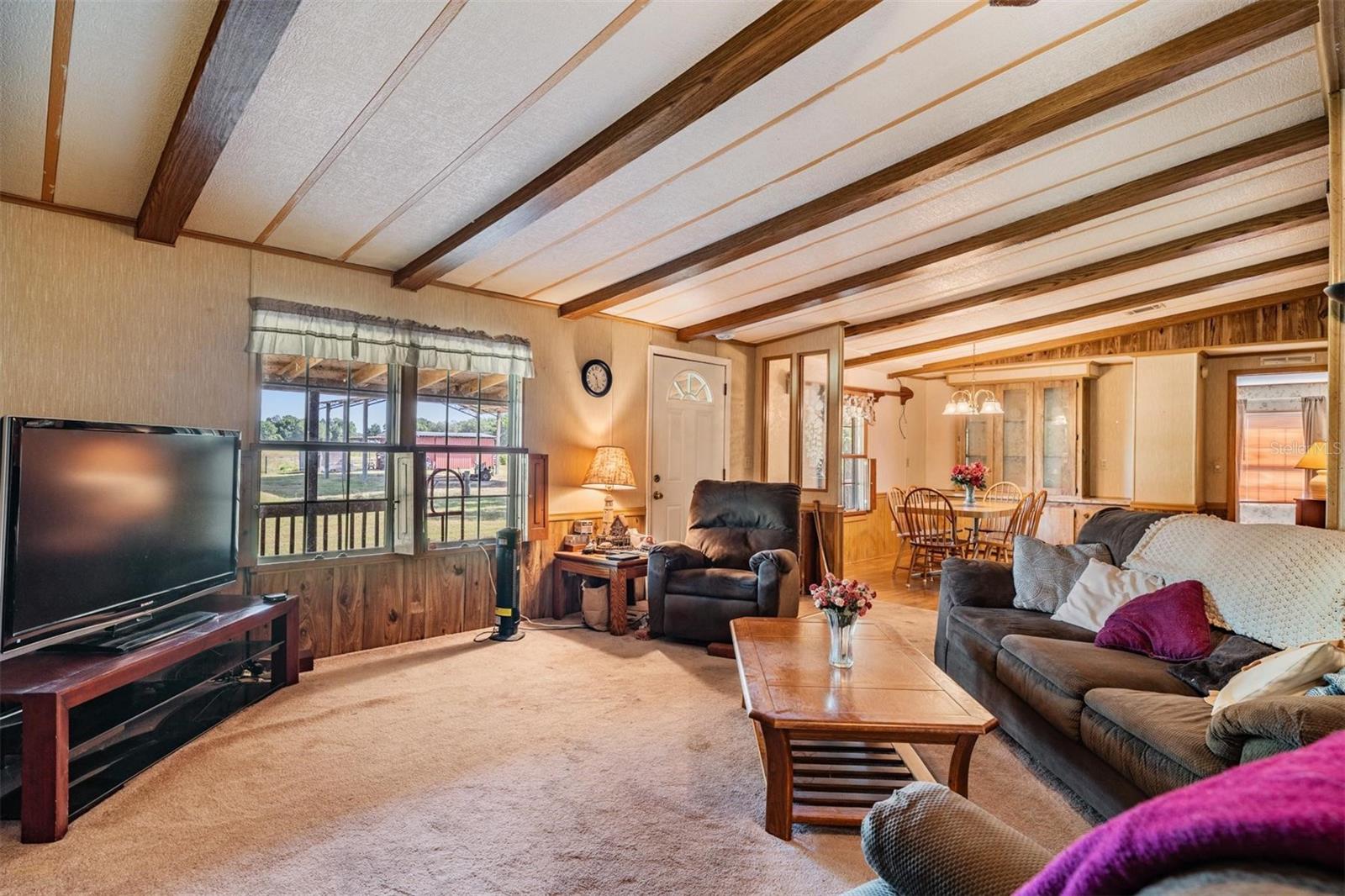 Listing photo id 7 for 6606 Gator Ranch Street