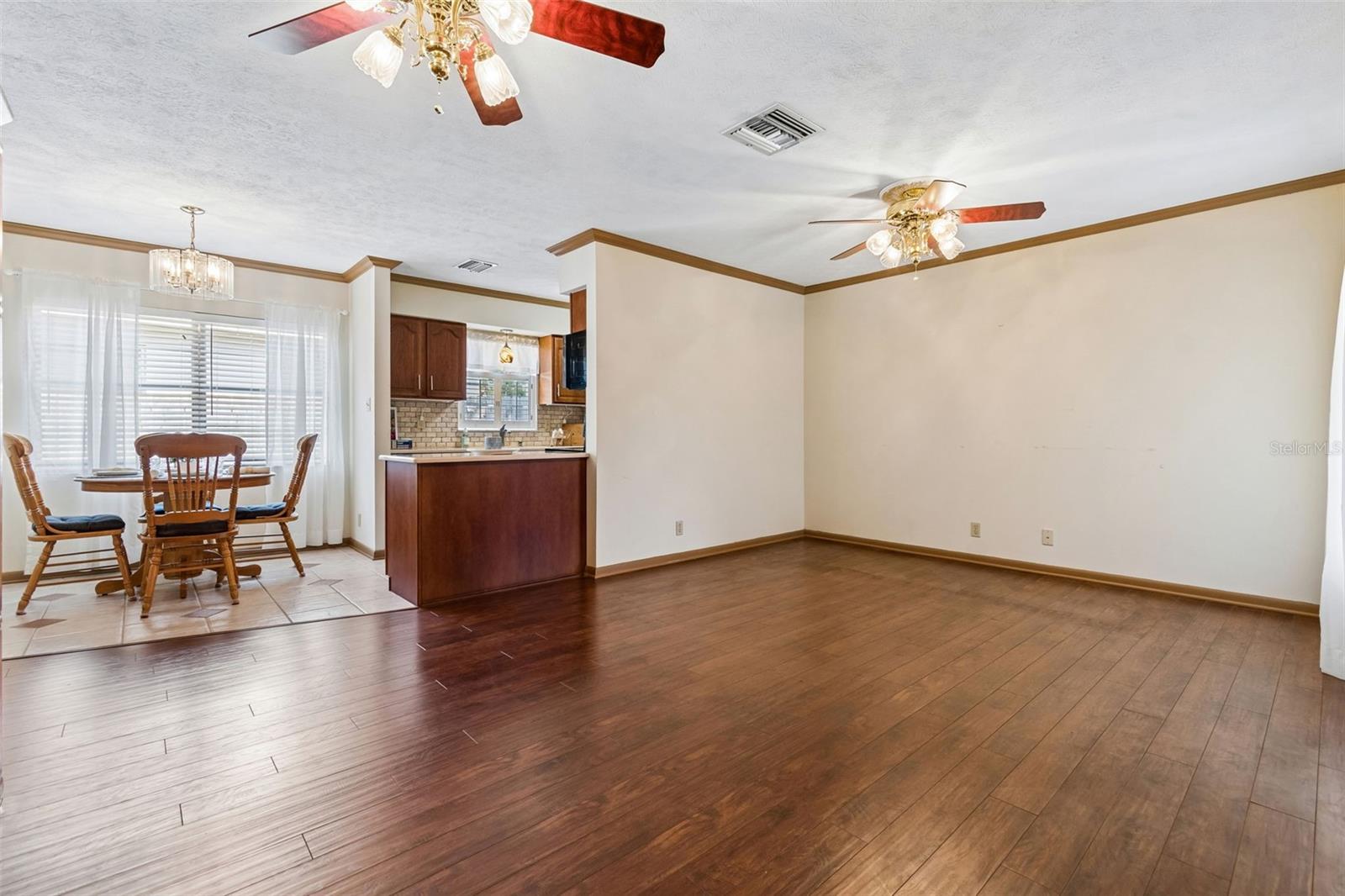 Image 10 of 34 For 2210 Ladywood Court