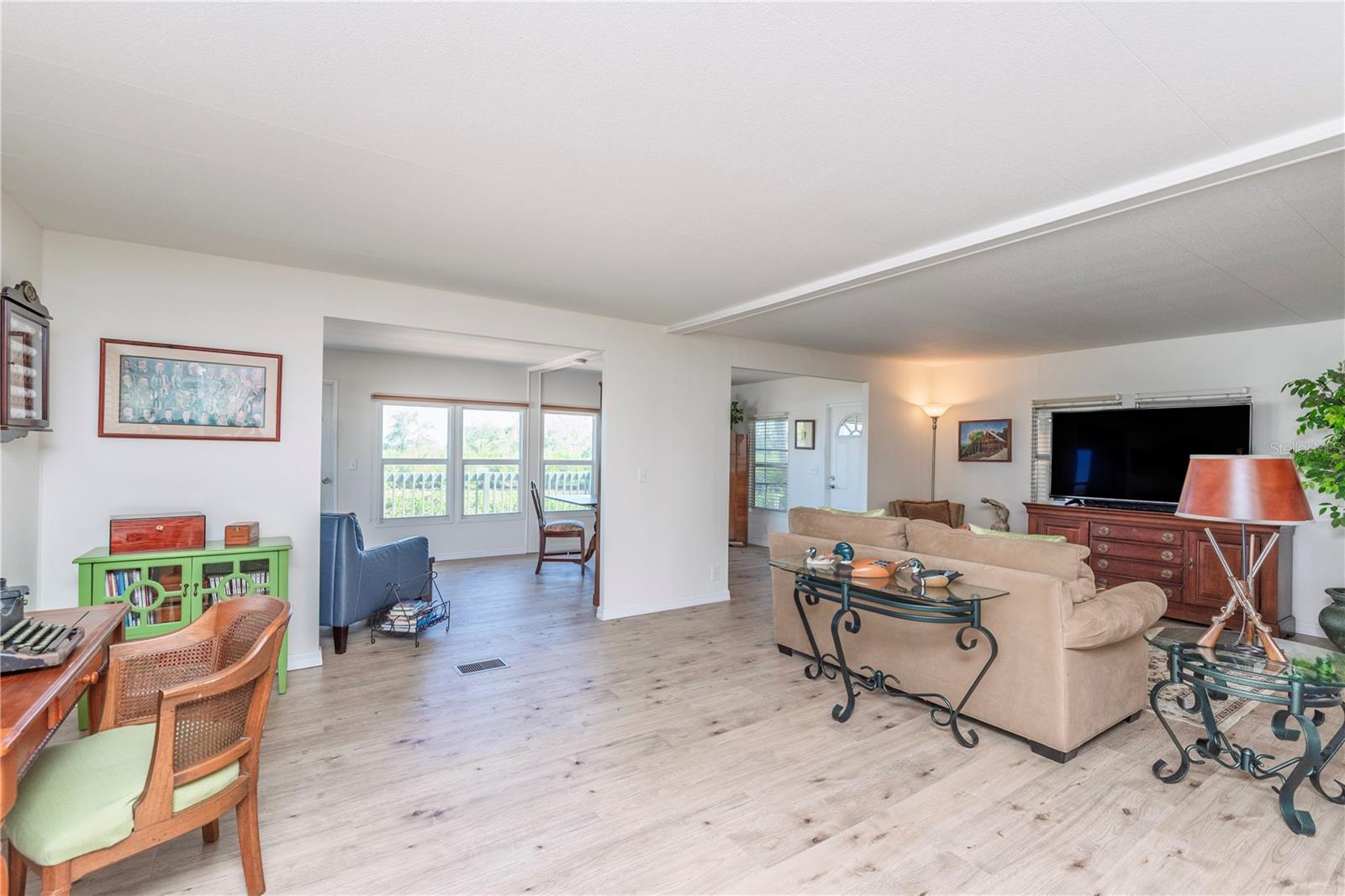 Image 10 of 58 For 4851 Gandy Boulevard 23c