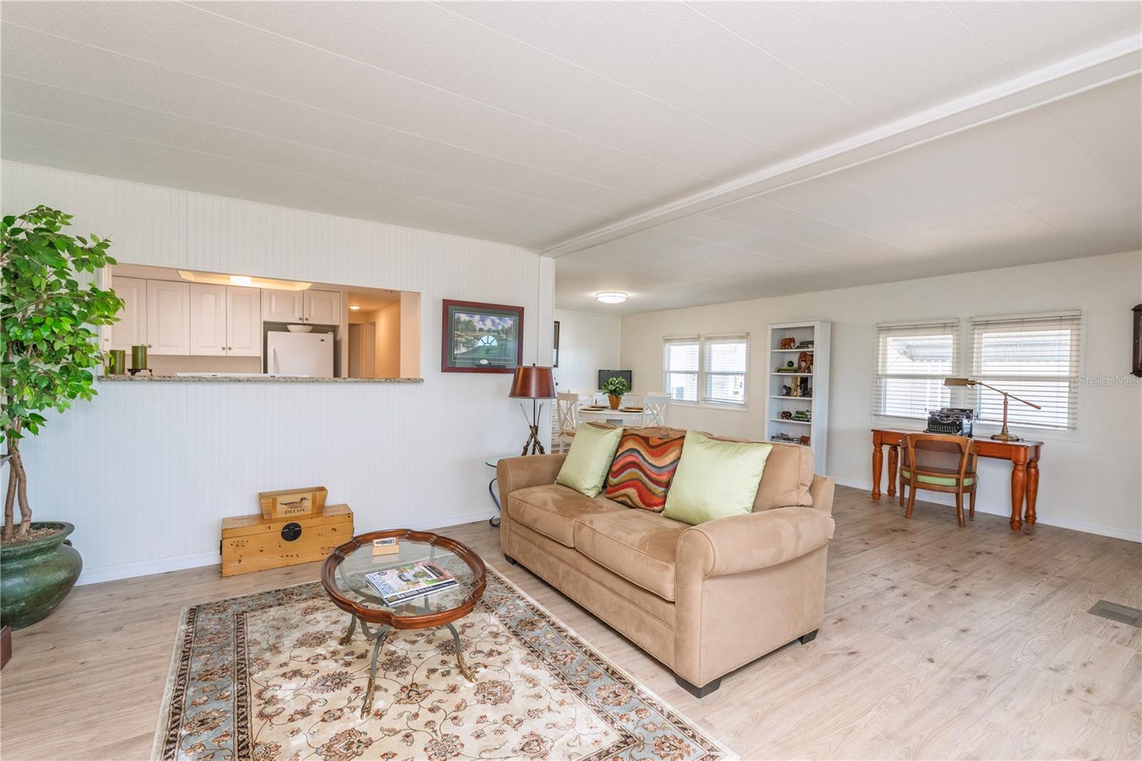 Image 12 of 58 For 4851 Gandy Boulevard 23c