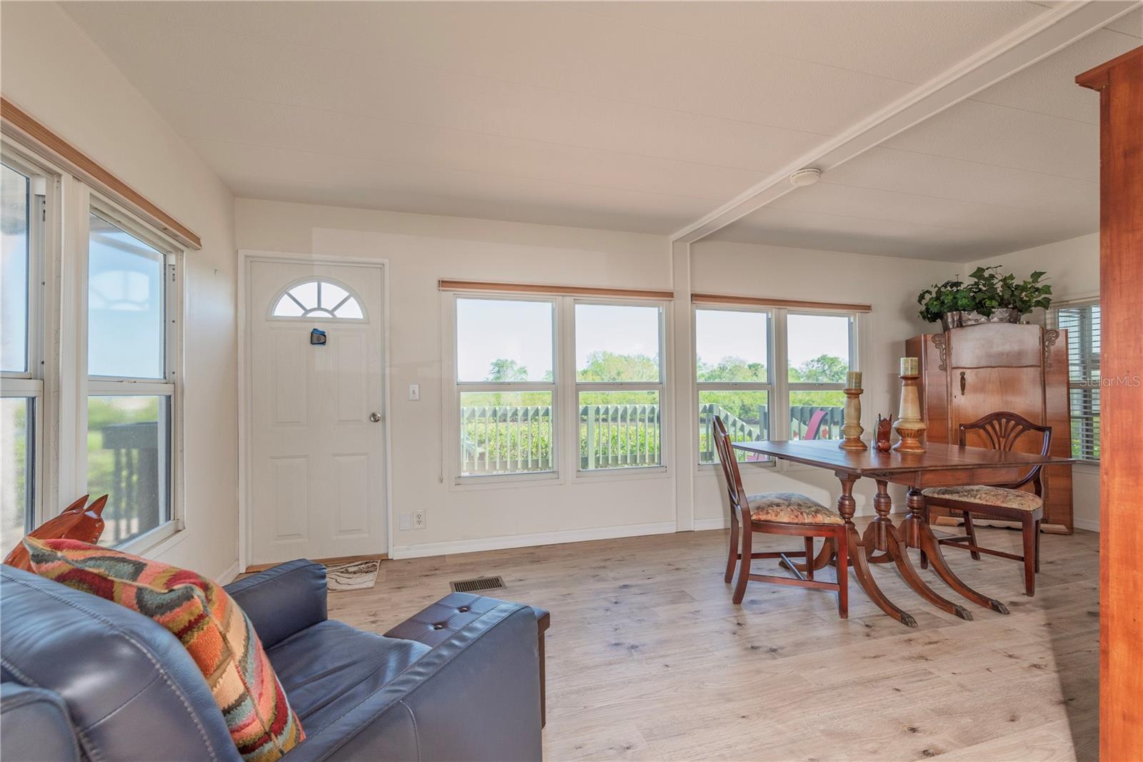 Image 16 of 58 For 4851 Gandy Boulevard 23c