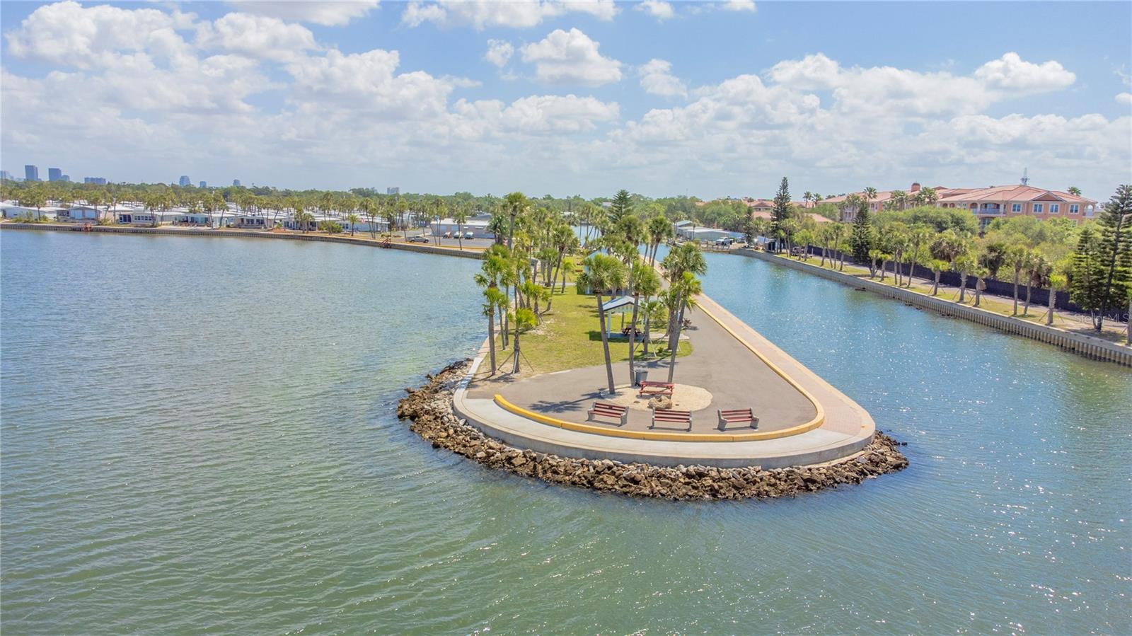 Image 42 of 58 For 4851 Gandy Boulevard 23c