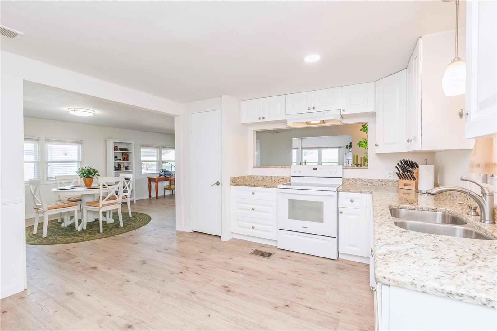 Image 5 of 58 For 4851 Gandy Boulevard 23c