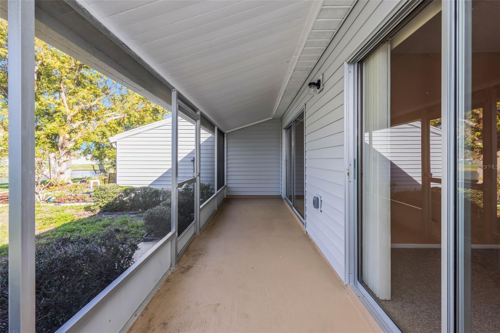 Listing photo id 41 for 3121 Beecher Drive E A