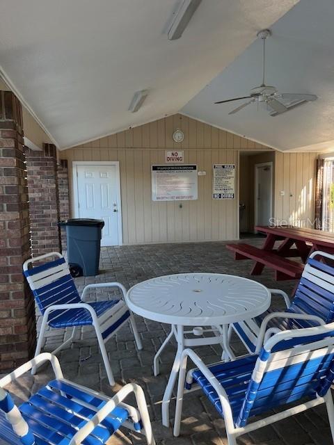 Listing photo id 54 for 3121 Beecher Drive E A