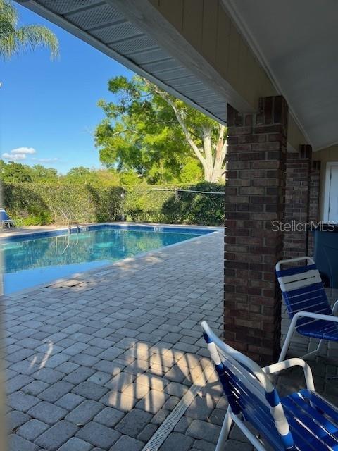 Listing photo id 55 for 3121 Beecher Drive E A