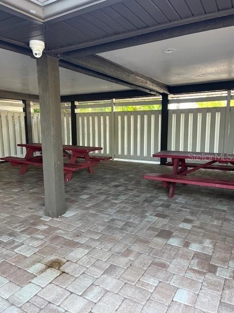 Listing photo id 56 for 3121 Beecher Drive E A