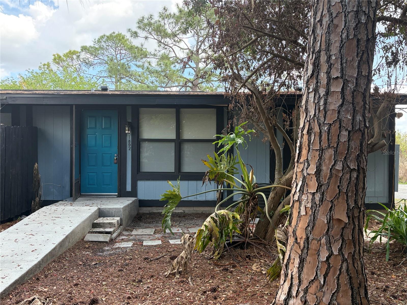 Image 2 of 6 For 1892 Lake Mariam Drive