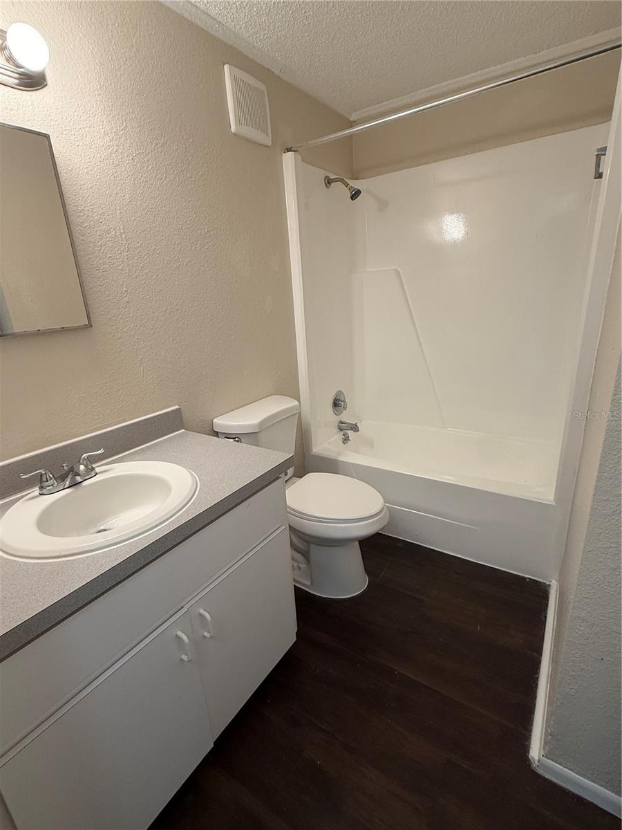 Image 5 of 6 For 1892 Lake Mariam Drive