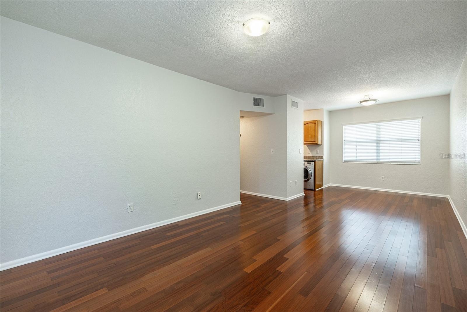 Image 6 of 10 For 212 Church Avenue 208