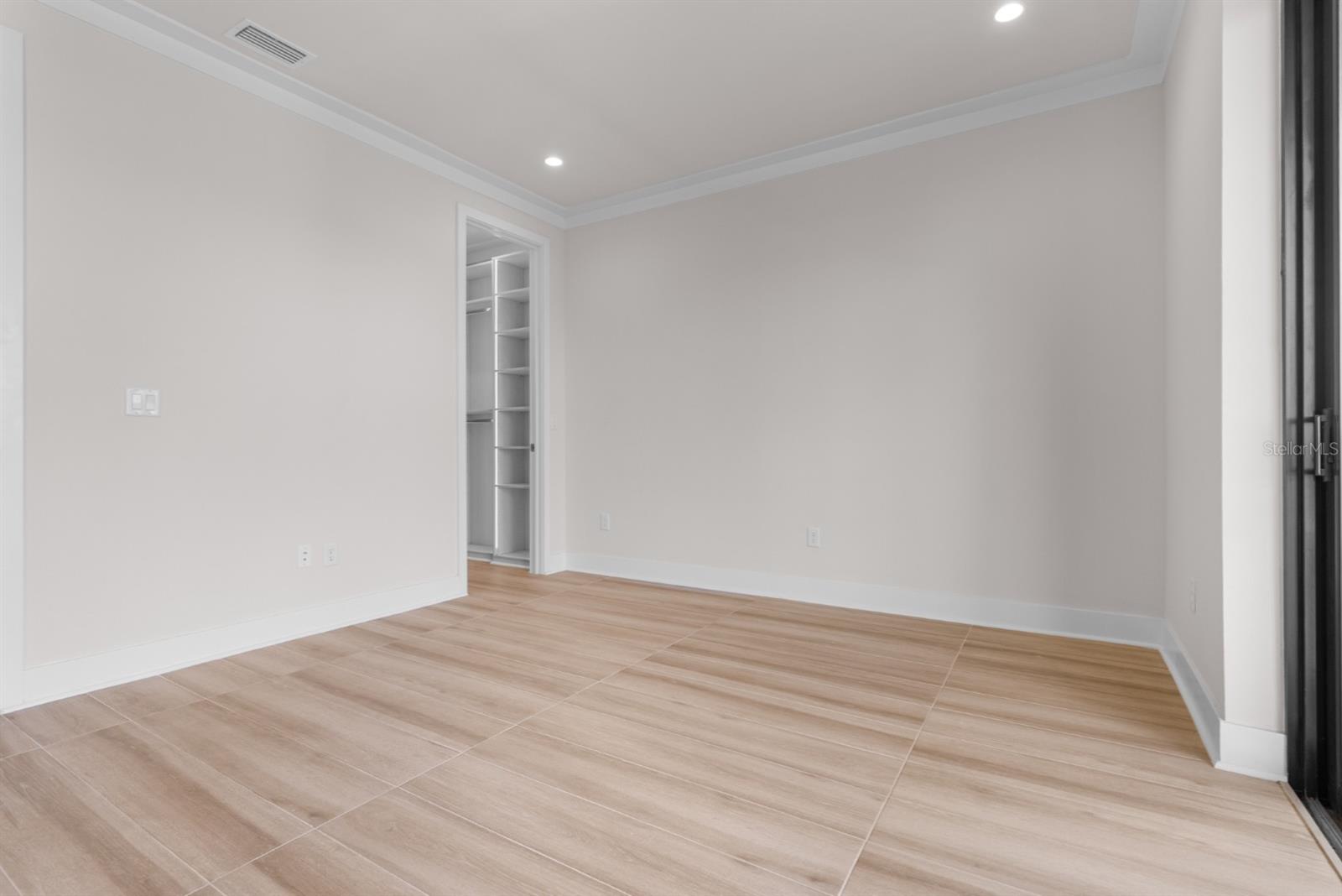 Image 17 of 35 For 772 Gran Kaymen Way