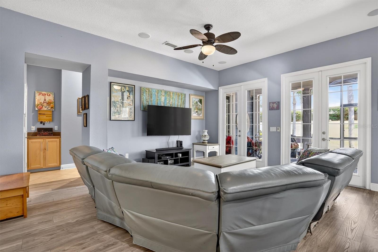 Image 11 of 54 For 416 Manns Harbor Drive