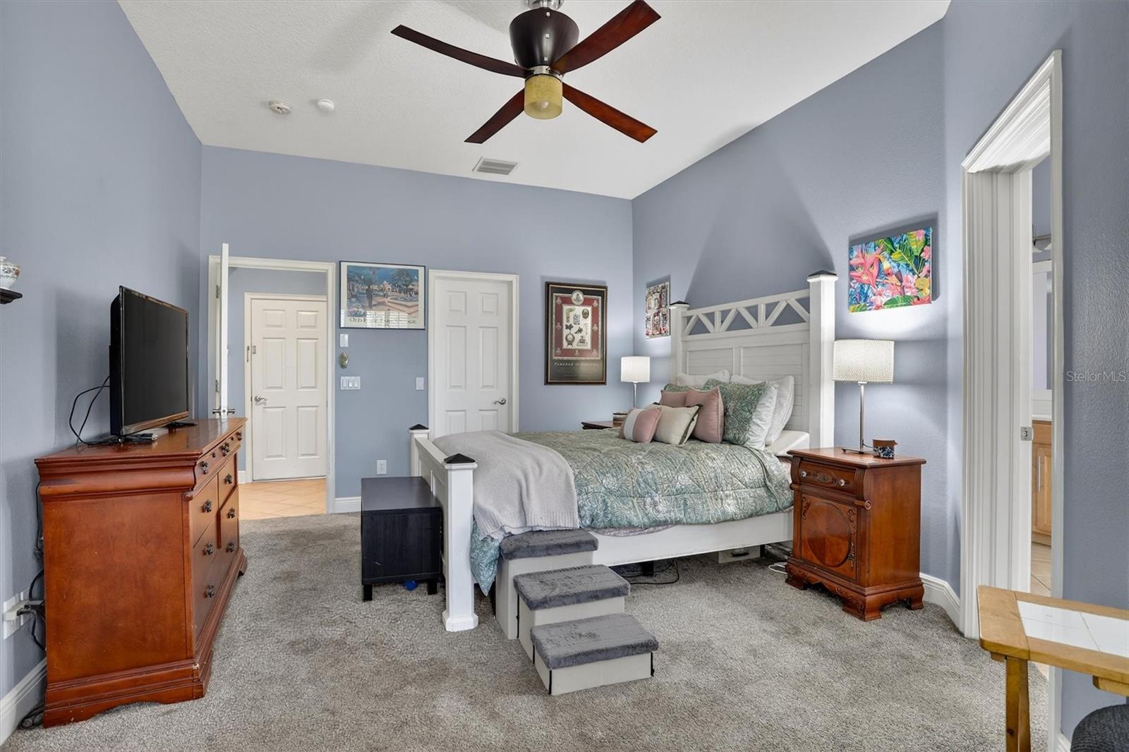 Image 21 of 54 For 416 Manns Harbor Drive