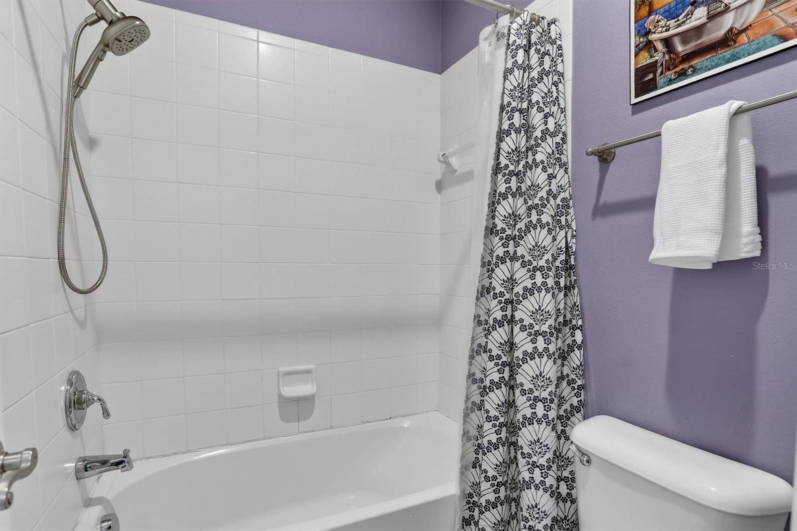 Image 34 of 54 For 416 Manns Harbor Drive