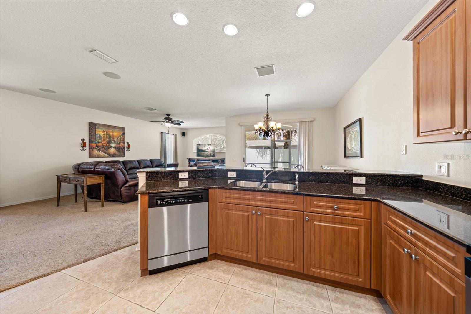 Image 6 of 35 For 1620 Rachel Court