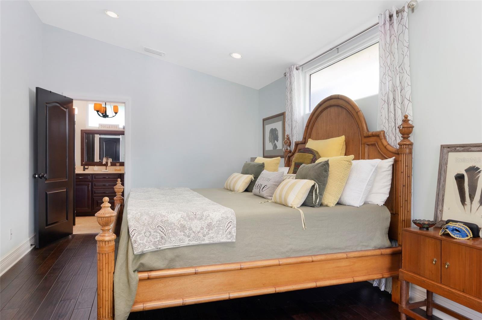 Image 17 of 36 For 750 White Sand Drive Ne