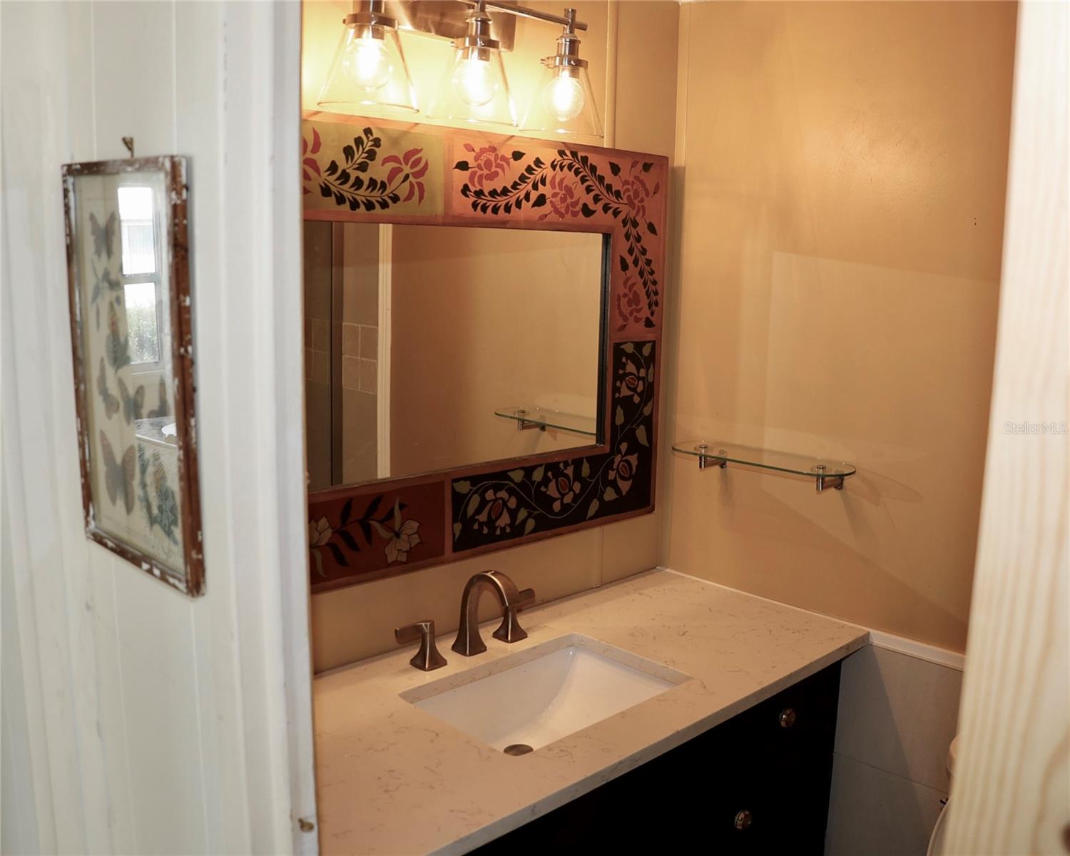 Image 11 of 25 For 1610 Reynolds Road 73