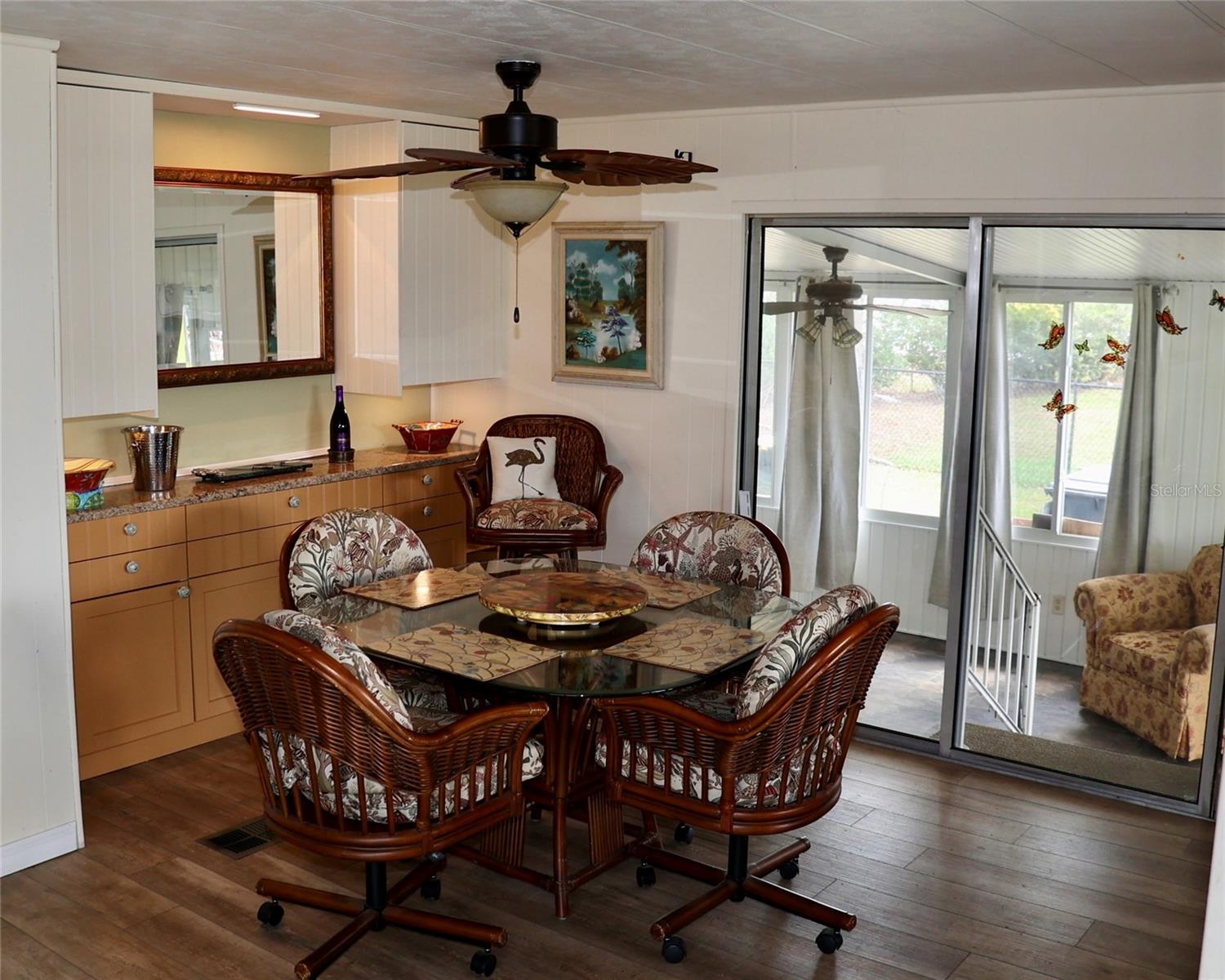 Image 9 of 25 For 1610 Reynolds Road 73