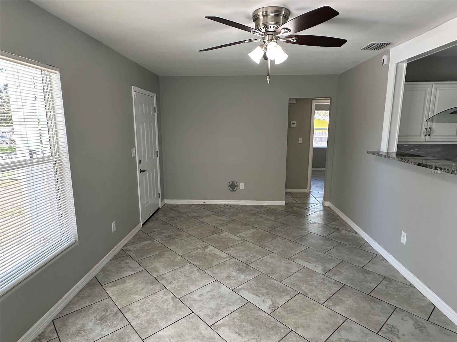 Image 3 of 23 For 1320 Mary L Road