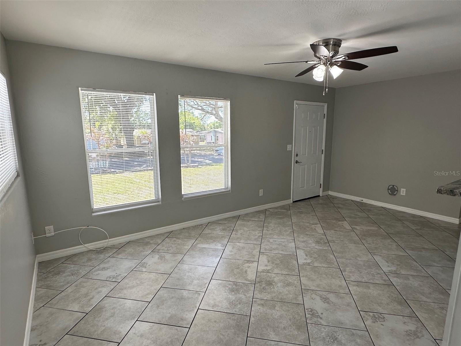 Image 4 of 23 For 1320 Mary L Road