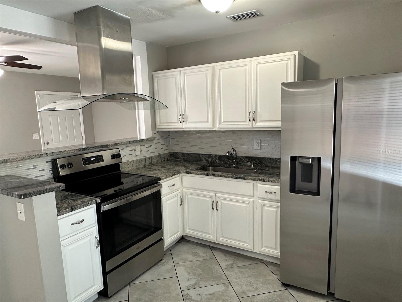 Image 7 of 23 For 1320 Mary L Road