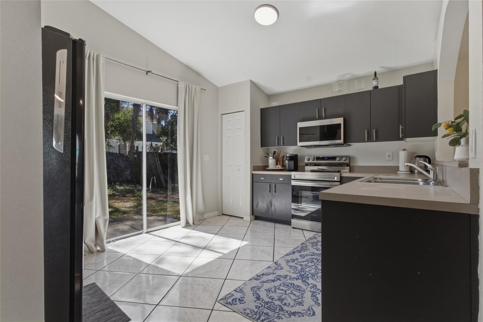 Image 17 of 23 For 3734 Abington Avenue S