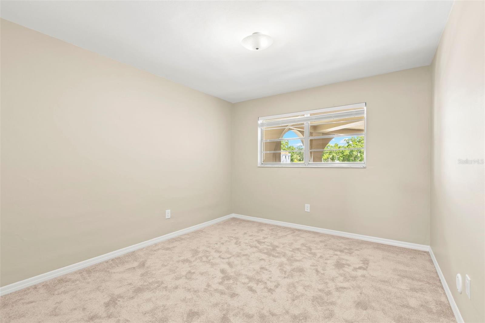 Image 15 of 39 For 2433 Brazilia Drive 41