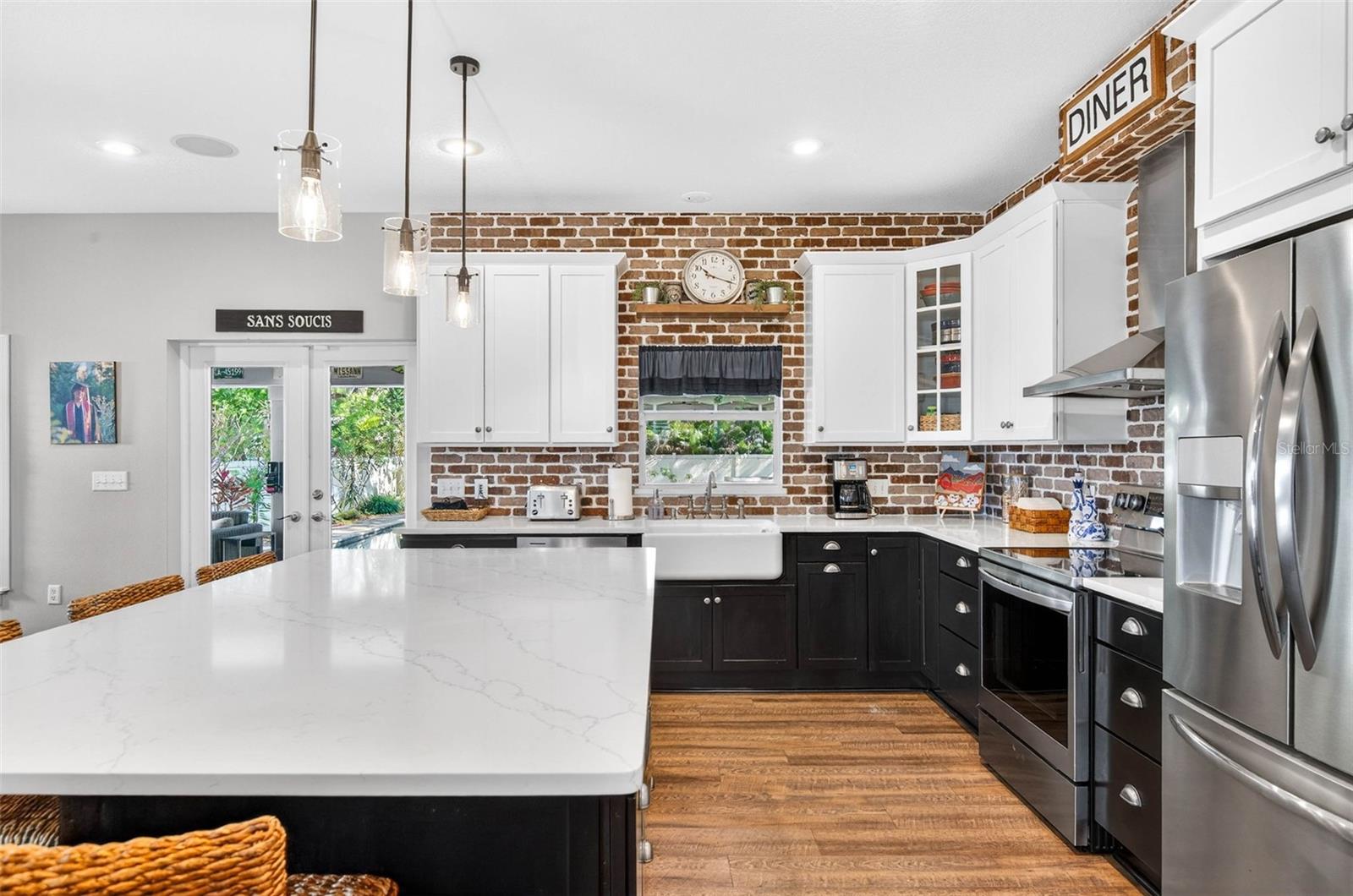 Image 11 of 62 For 4505 Melrose Avenue