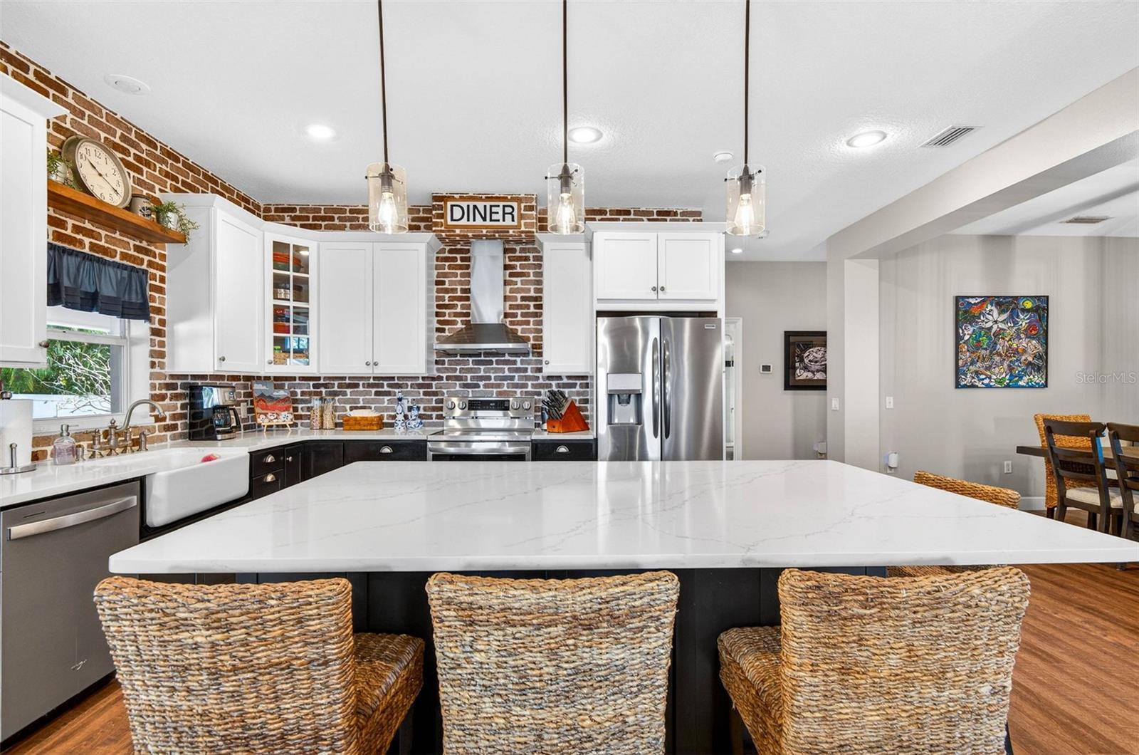 Image 15 of 62 For 4505 Melrose Avenue