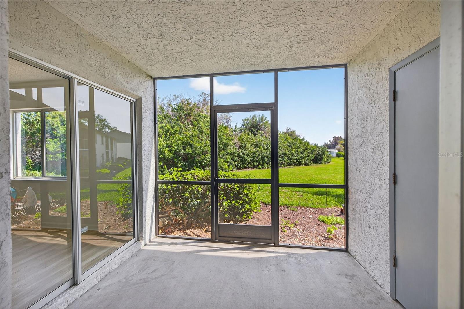 Image 25 of 29 For 11201 122nd Avenue 207