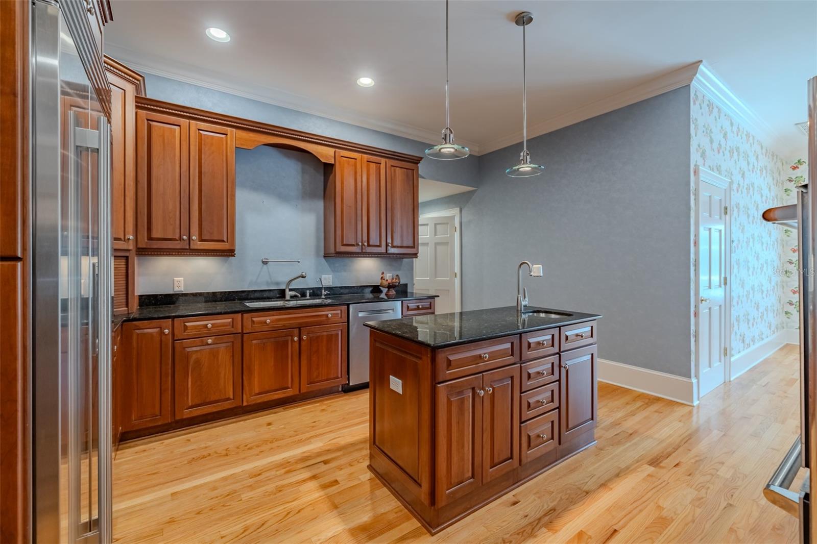 Image 12 of 86 For 1816 Dover Road