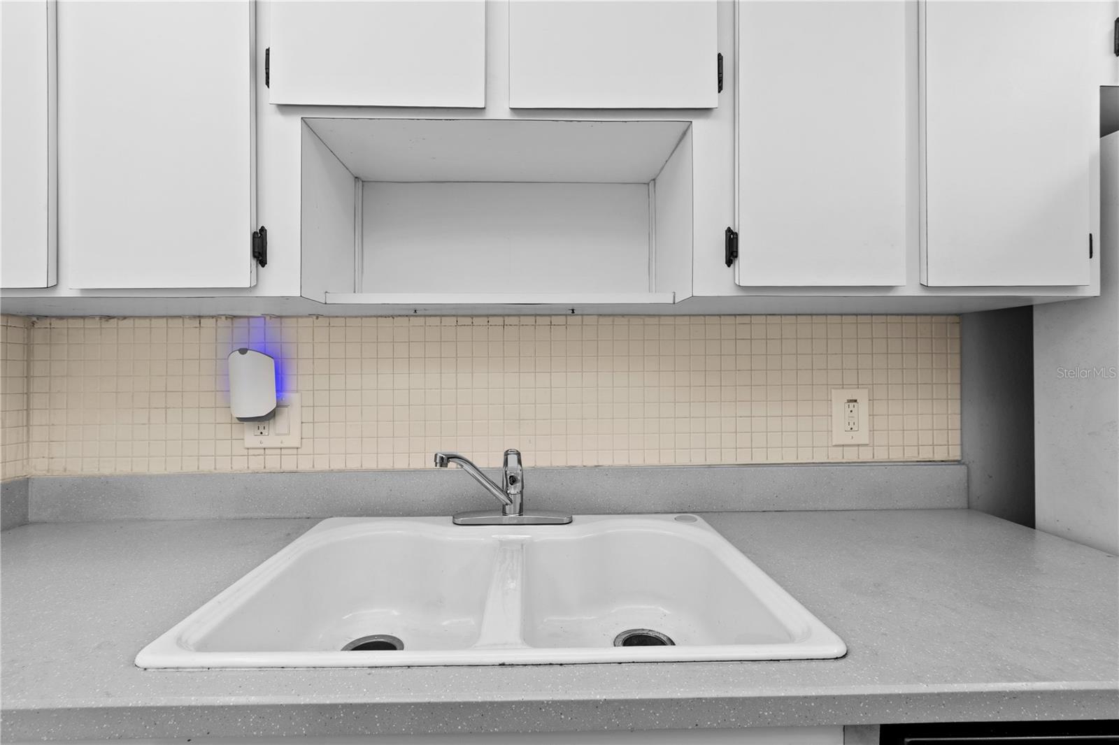 Image 26 of 46 For 5603 80th Street N 512