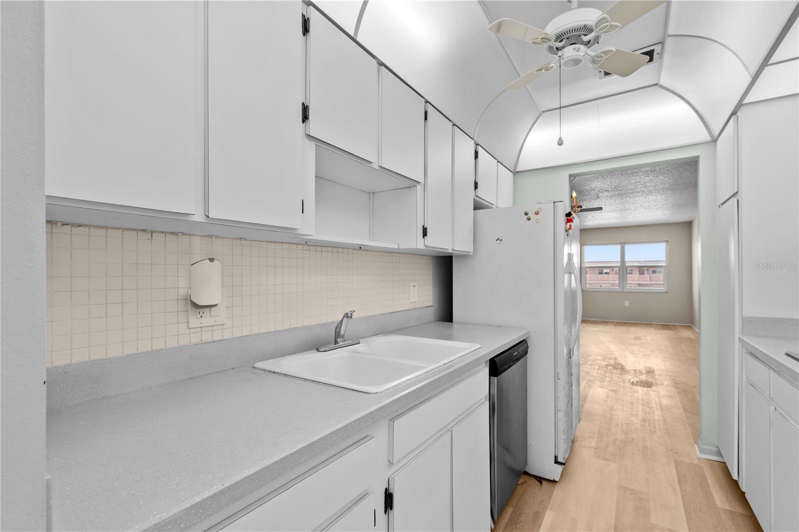 Image 28 of 46 For 5603 80th Street N 512