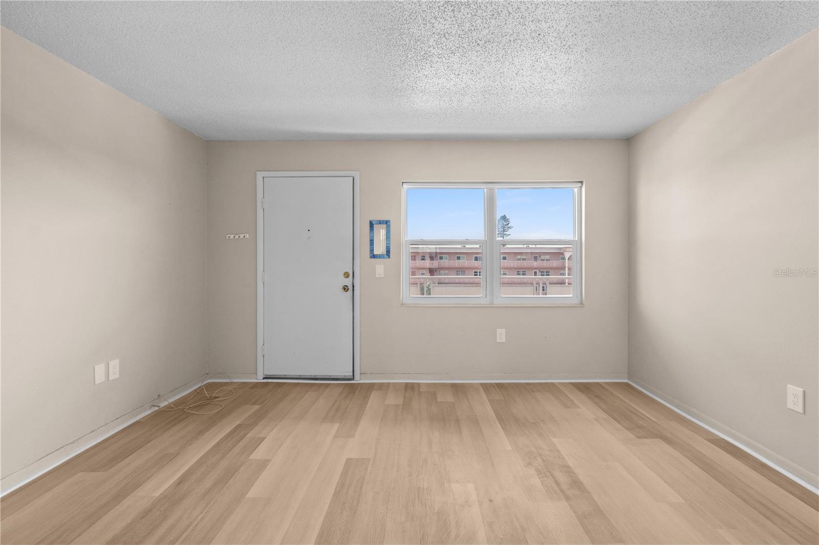 Image 5 of 46 For 5603 80th Street N 512